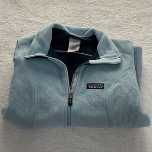 Woman’s Patagonia Sky Blue Fleece jacket